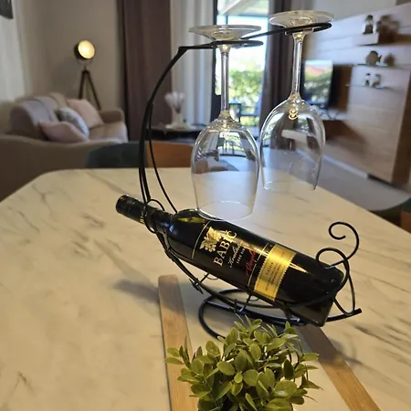Luxury דירה פטרצ'אנה