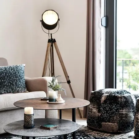 Luxury * Petrcane