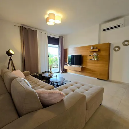 Luxury Apartman *